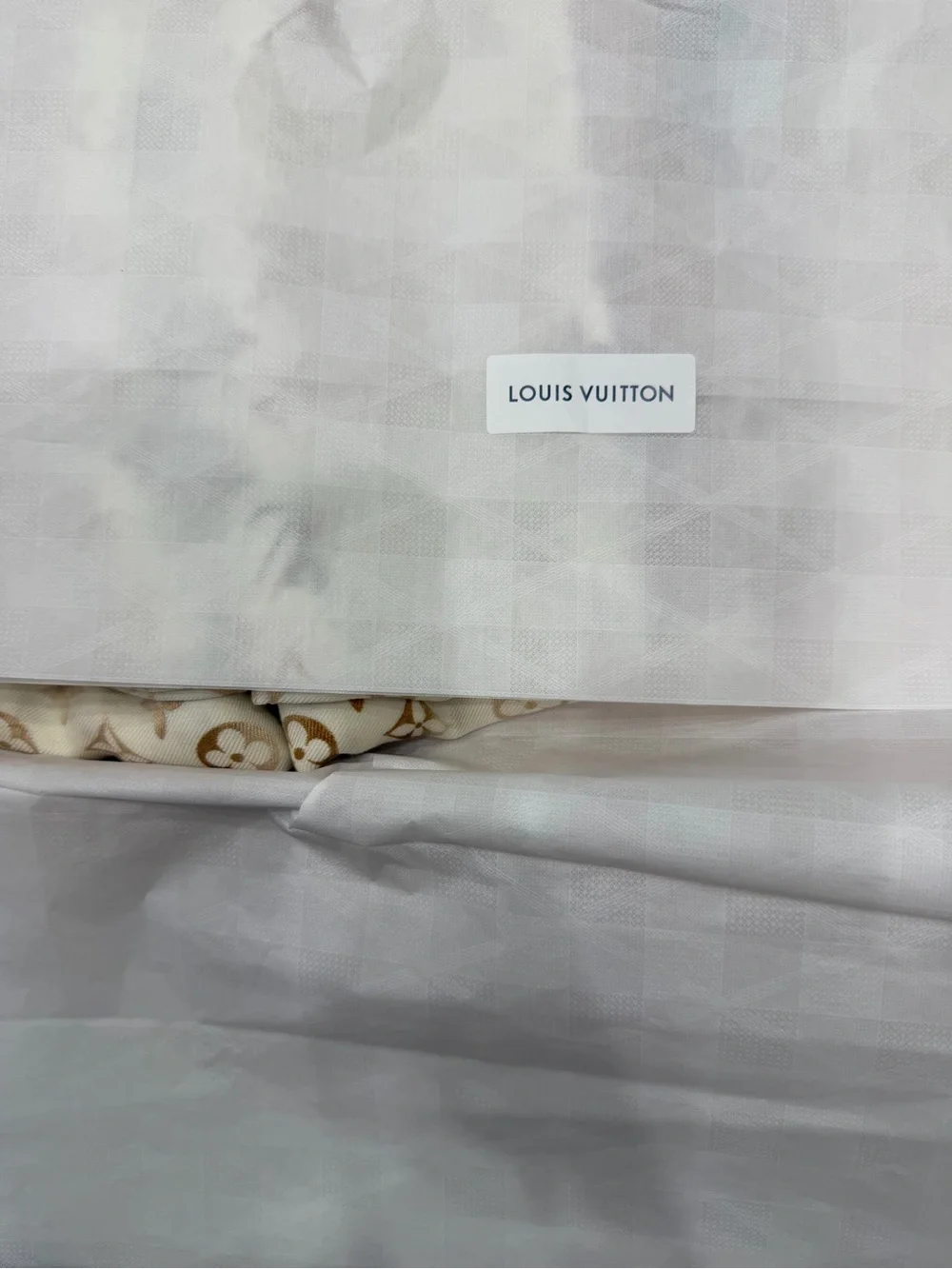 Louis Vuitton Cream and Gold Monogram Tag Detail Scarf - Picture 7 of 13